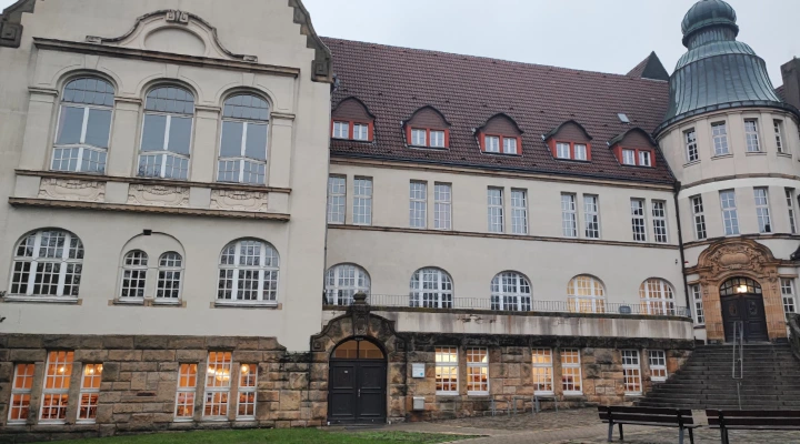 Startseite 37 Elektriker Kray